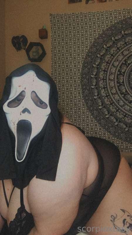 What's your favorite scary movie? 🔪