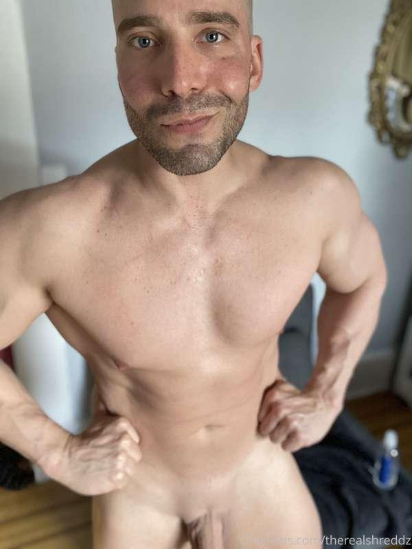 NEW solo video cumming soon! 😈💪🏽🍆💦