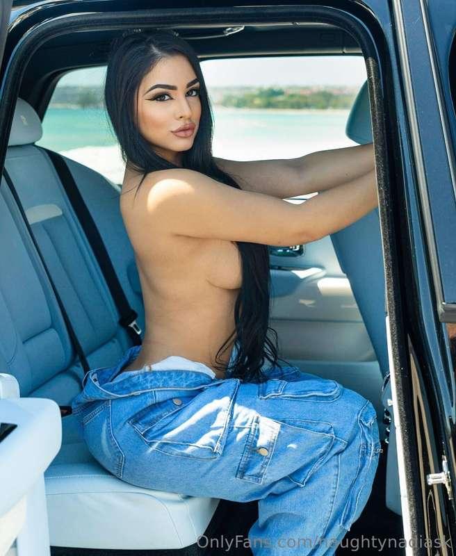 Do you wanna ride with me?👅