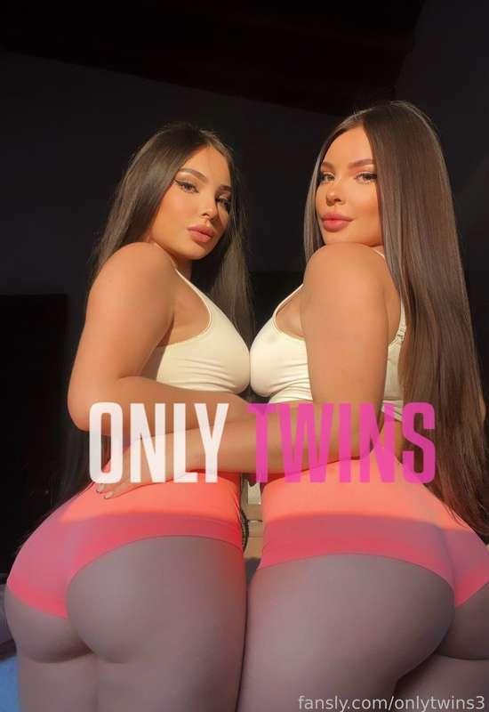 onlytwins3 image #2