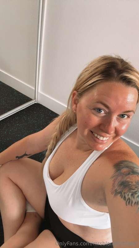 Early morning fitness because why not lol 