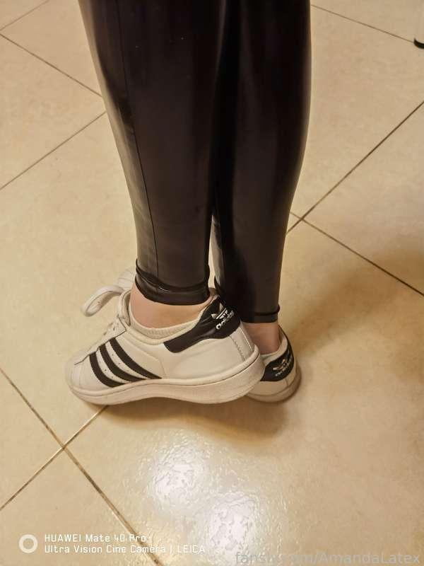 amandalatex image #3