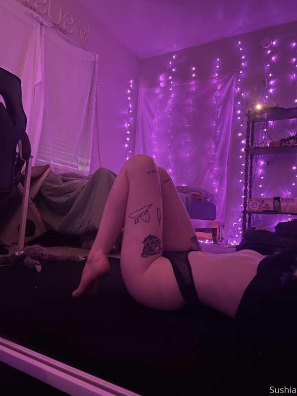 Legs :)) 

also new mirror!