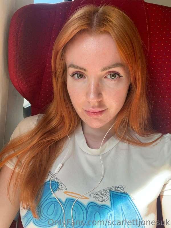 On the train!! Ignore the sunglasses marks on my nose hehe. ..