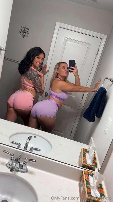 @rileyjadeadams 😈💦 