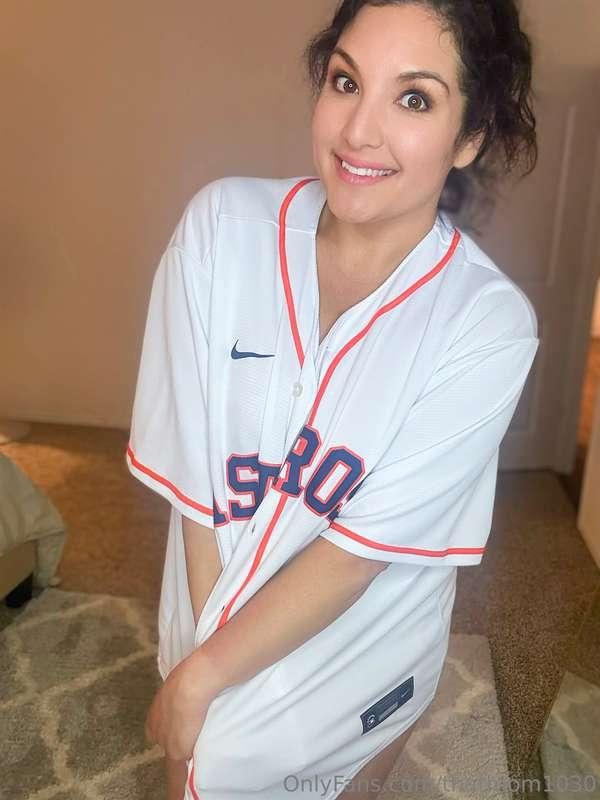 Ya’ll know I didn’t forget about opening day yesterday🧡💙🧡💙