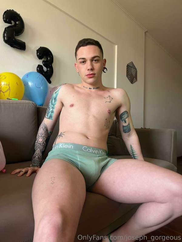 joseph_gorgeous image #0