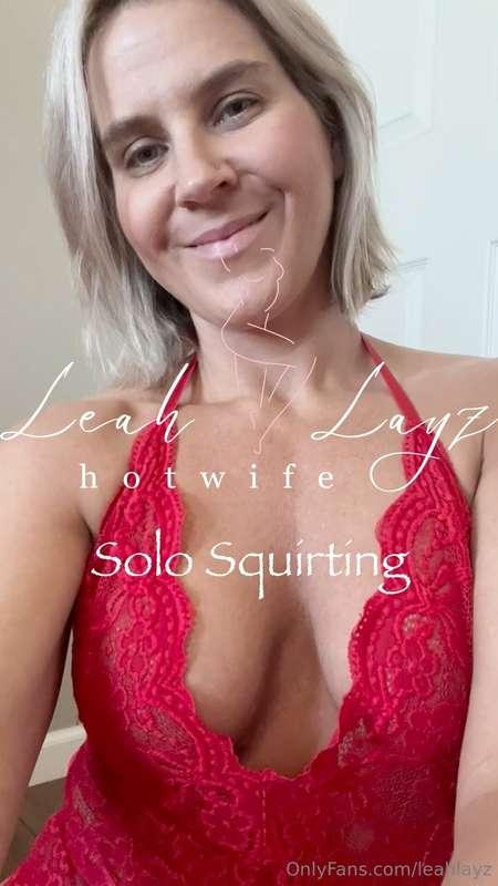 Making myself squirtWatch me ride this dildoand fuck myself ..