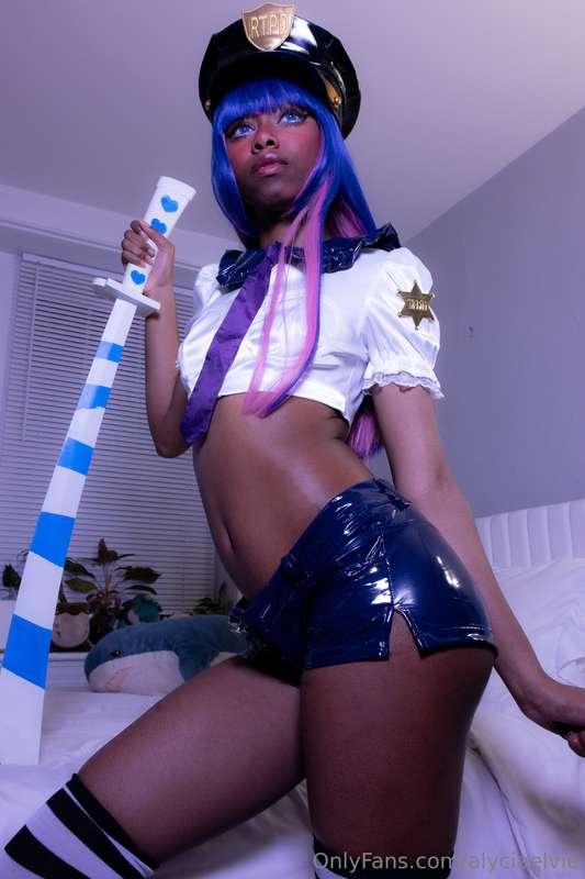 I can dual wield Stripes and your sword if you'd love me to~..