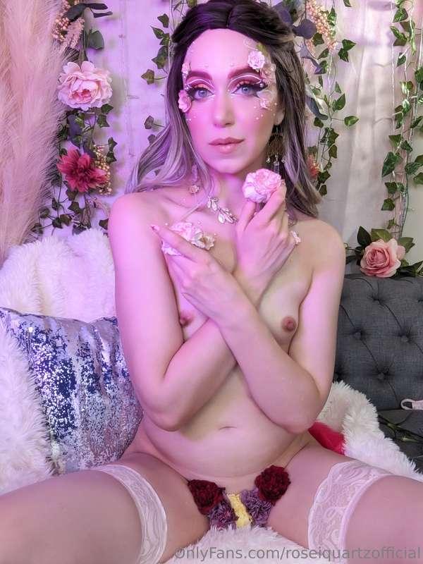 roseiquartzofficial image #5