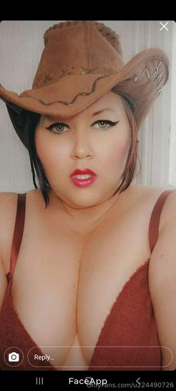 Would u like me to ride u baby? Xx