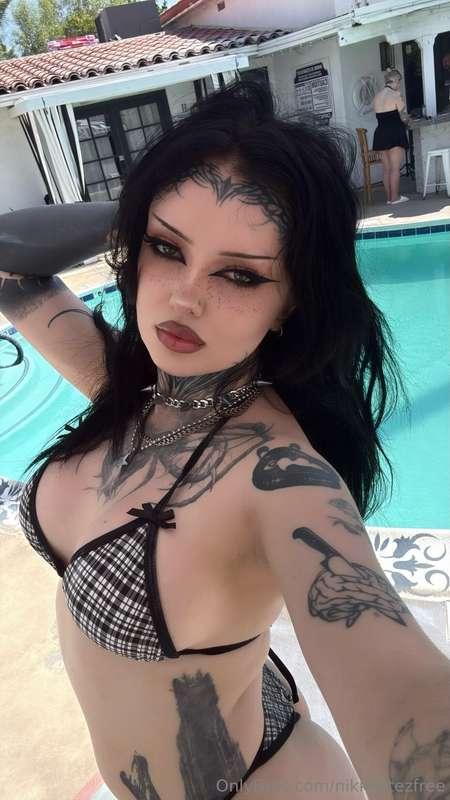 fuck it, it's friday... let's have some nasty rough sex