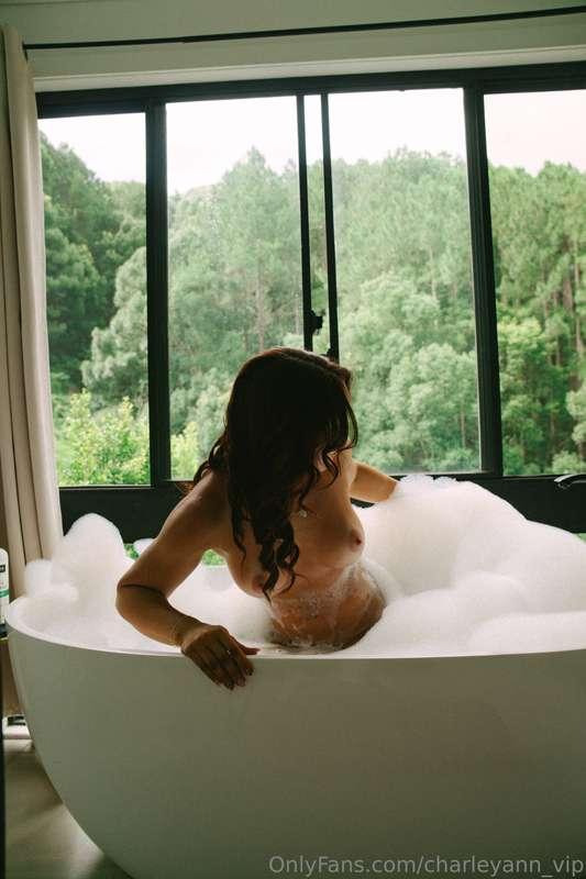 never too old for a bubble bath 🧼 🛁🫧