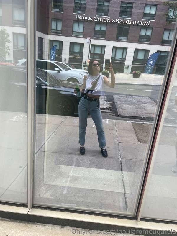 Good morning New York 🗽  What are your plans on this sunny F..