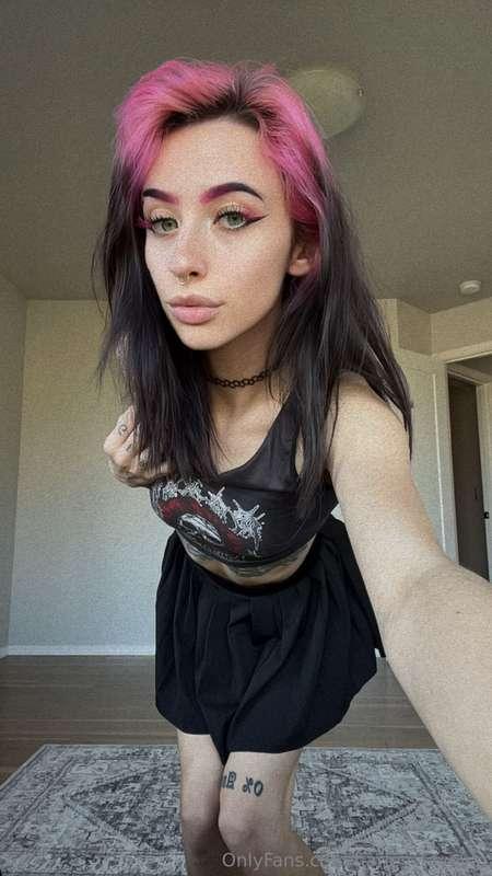 hi there 🫣🥰