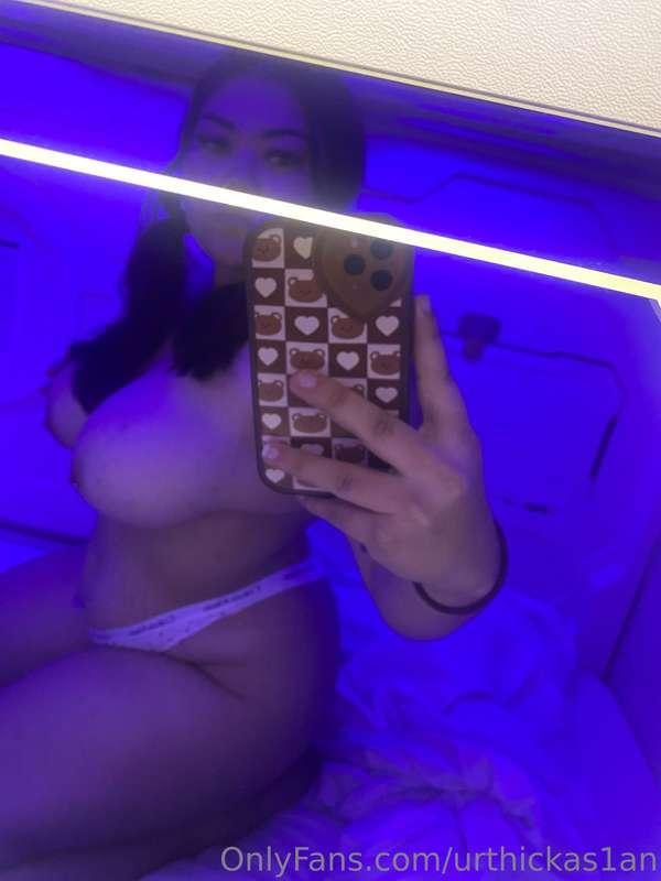 Do you like how I pose daddy?  Tip&DM me for fun🫶🏽