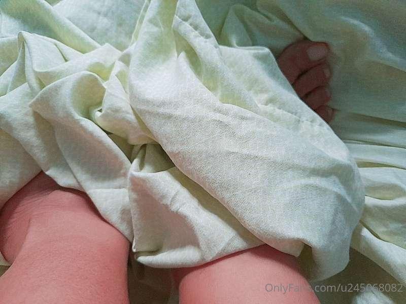 Ahora los vez, ahora no los vez 🦶🦶😊