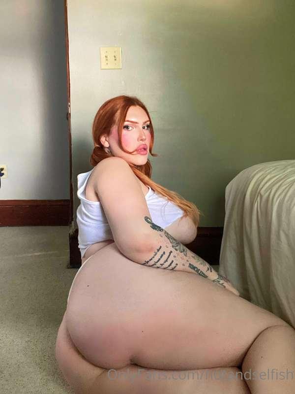 Spank me ? 🥰😋
