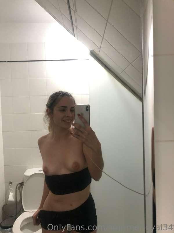 Boobies say good morning 🥶❤️‍🔥