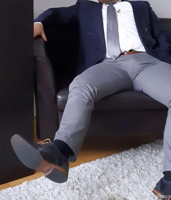 thesuitedboss image #0