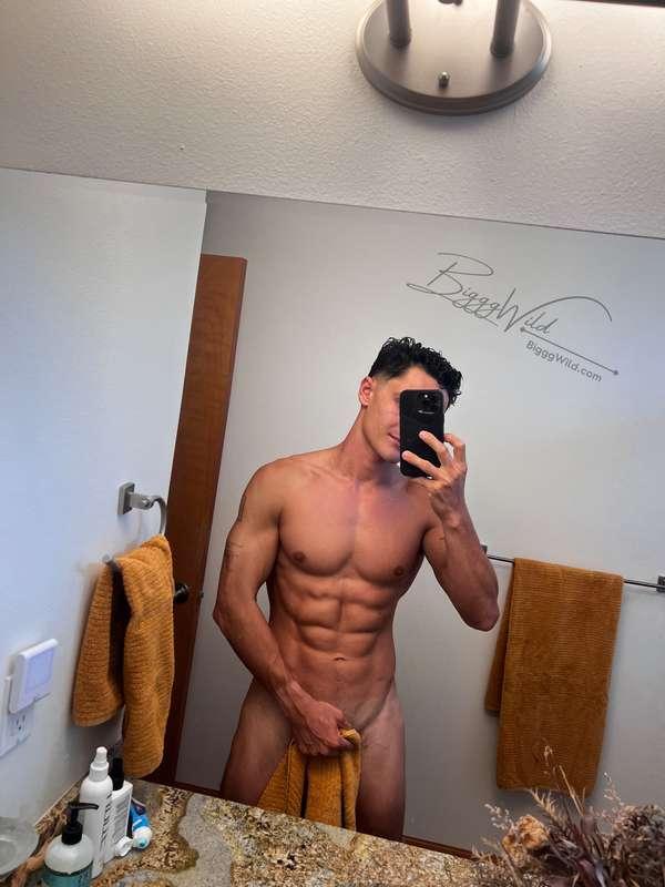 You like it better with or without the towel?