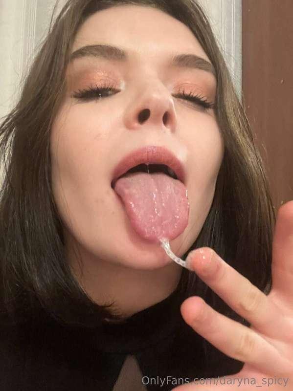 Lets have some fun, could u make me gag ? 🥵