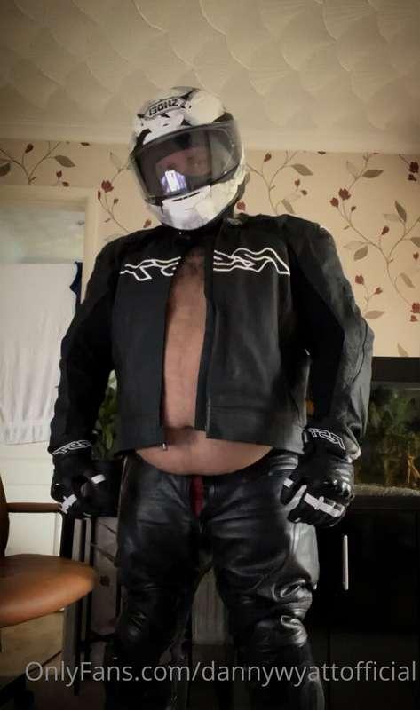 Always get super horny in my leathers! Ended up whacking a m..