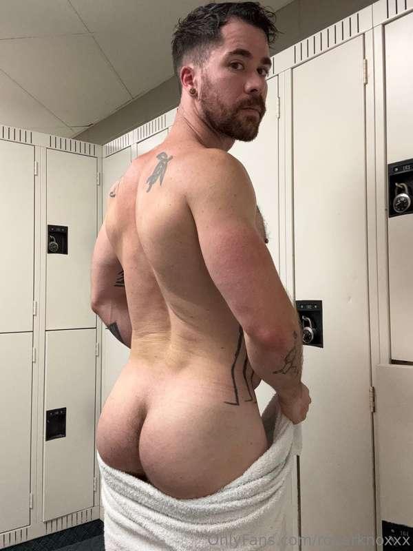 rogerknoxxx image #0