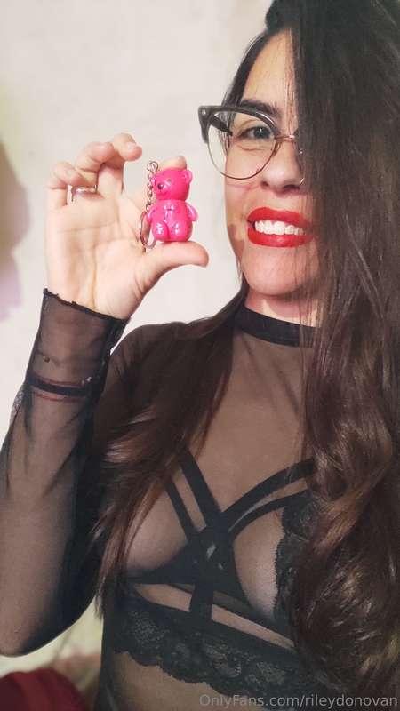 ## My keychain is much bigger than your useless shrimp 😂👌🏻🍤