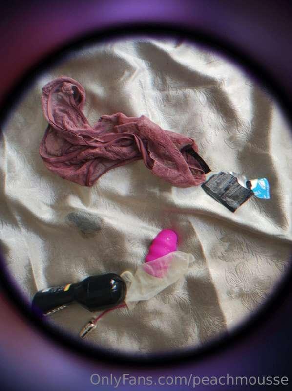 Videíto súper rico con juguete improvisado. Estaba muy apret..