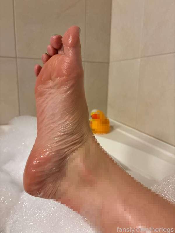 herlegs image #1