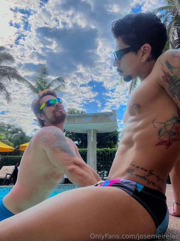 Let's get wet and sunbathe  https://onlyfans.com/josemeirele..