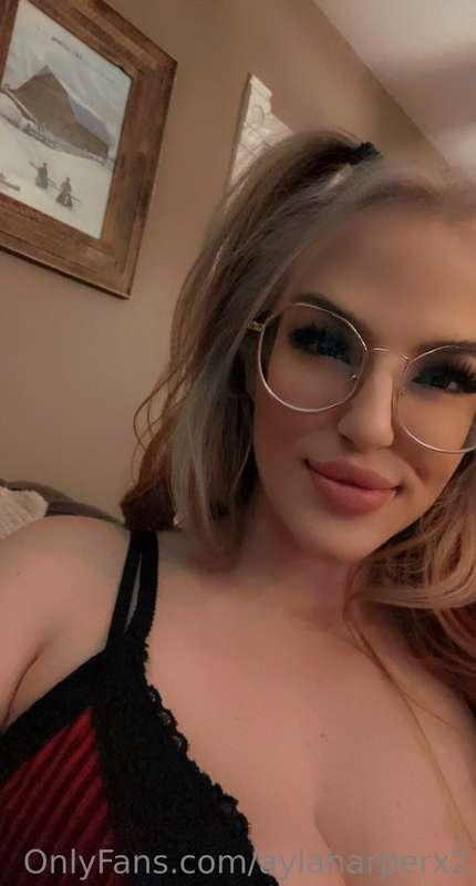 Would you rather suck my toes, tits, pussy or ass?