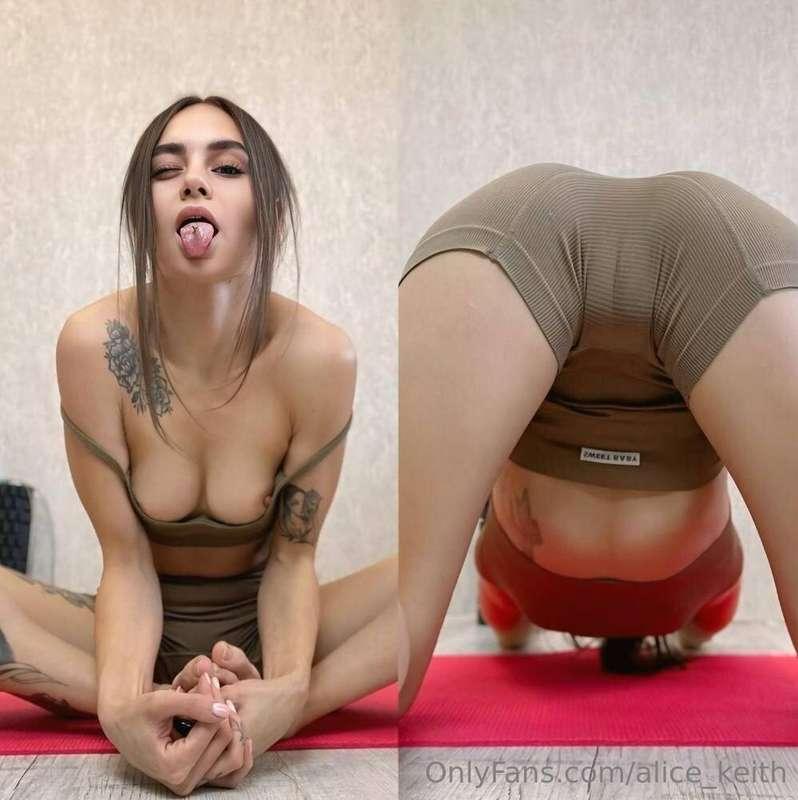 GORGEOUS HOTTIE @leonora_mori MADE FREE SUB ON HER VIP PAGE😈..