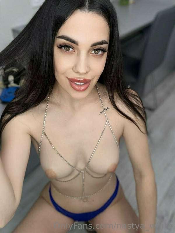 MOST HOTTEST AND LUXURY GIRL ON OF @krislittledevill 😈💦🍭

CU..