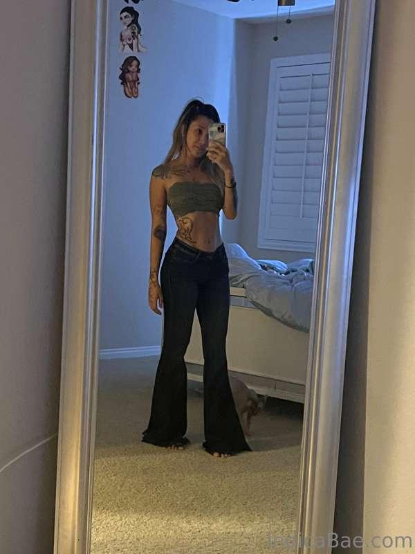 Should I come over? 😘