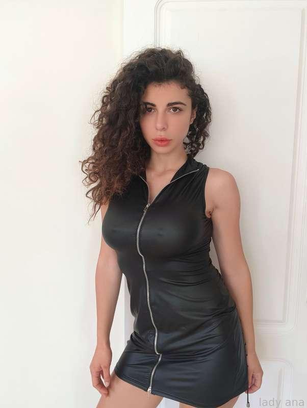 lady_ana_001 image #1