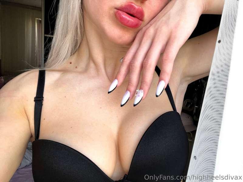 Aww, look what your little wallet managed to afford: My perf..