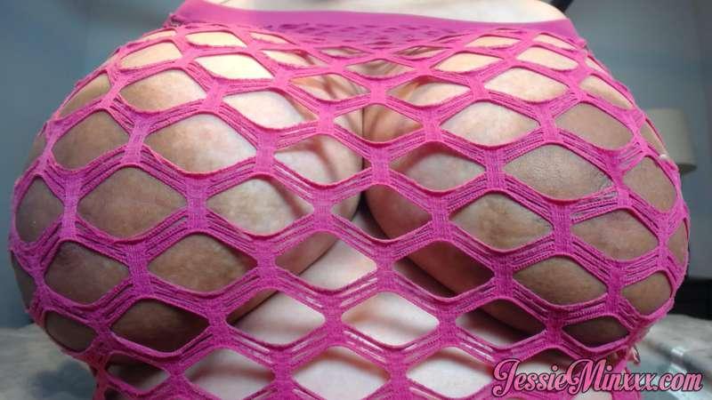 MILK-FILLED TITTIES 🍼🍼