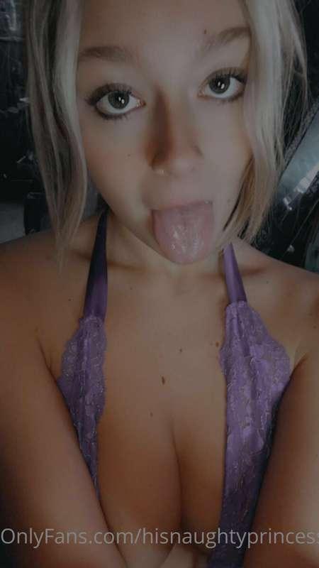 Do you have a snack for me daddy? 💦 🍆
