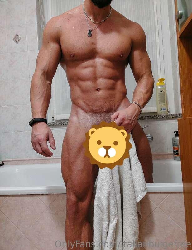 Who comes to dry my body?

I'm waiting for u, here 🤤👇

https..