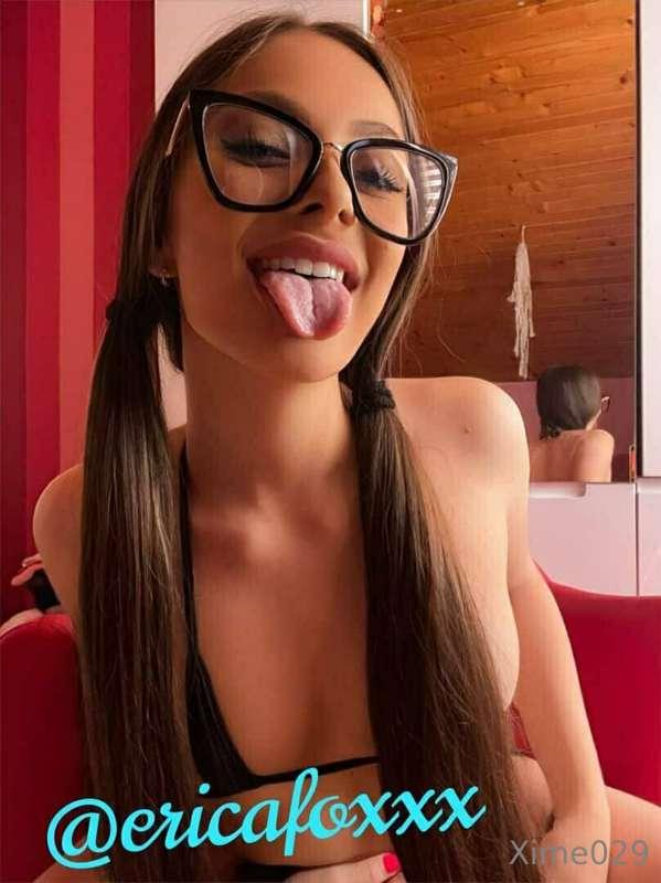 You will find here 🤭
🍆 Toys
🤞 Anal
😇 Solo content
I would li..