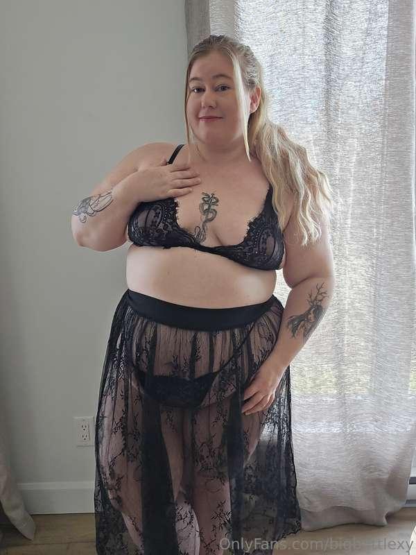 ***DM me*** if you're ***horny asf*** please, I have somethi..
