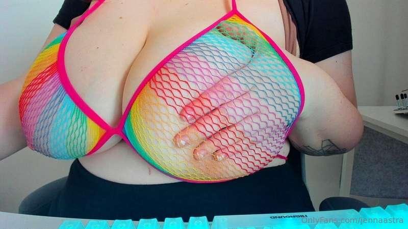 I'm touching myself right now while I post this...