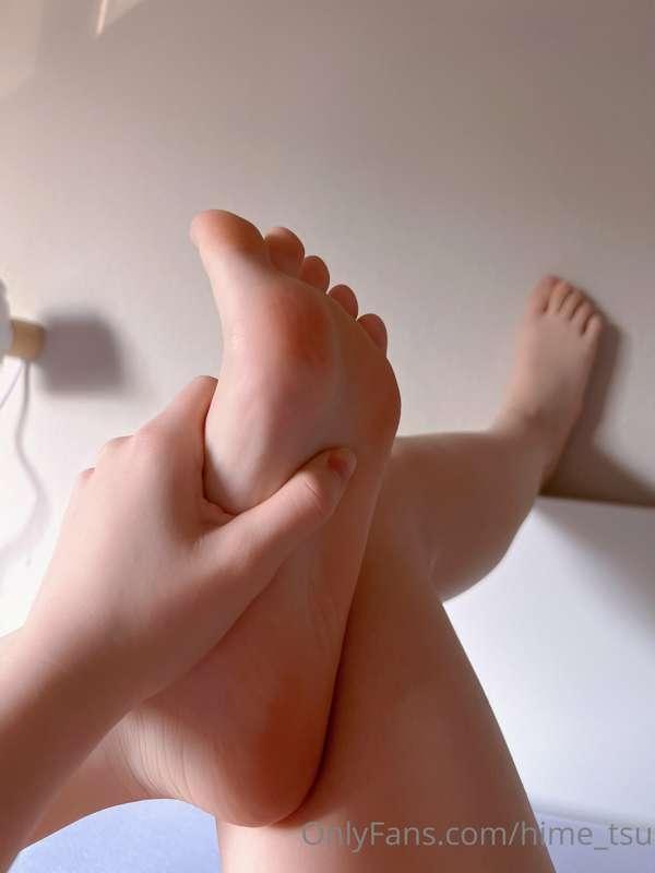 where are my feet lovers at?