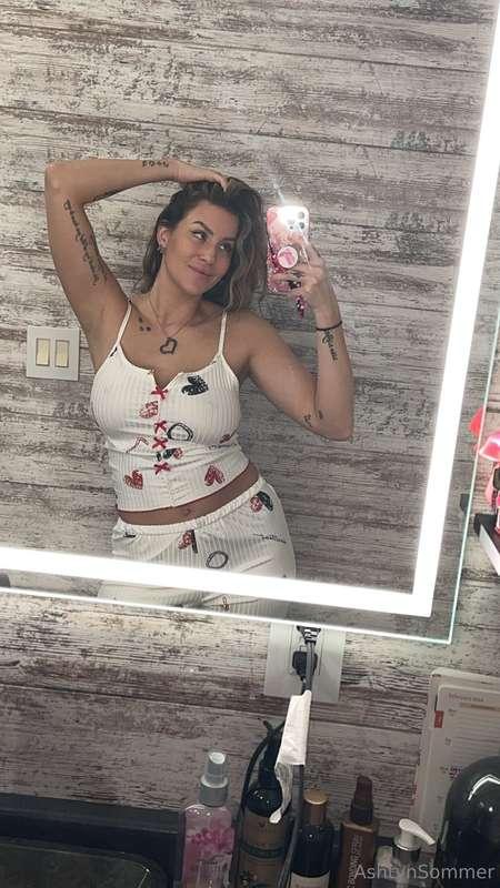I like my morning hair, it makes me look hot🔥