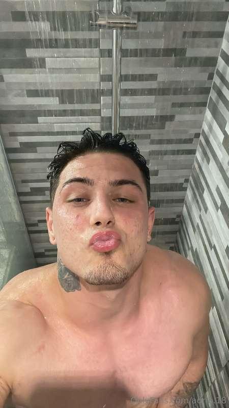 Buenos días por la mañana guap@s💋