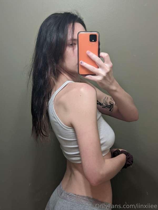 iinxiiee image #0
