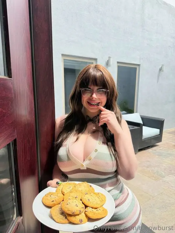 would u accept? full vid in my DMs 
