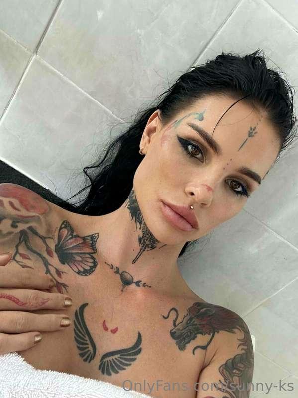 Send me a message 😈 and let's make each other CUM! 💦💦
